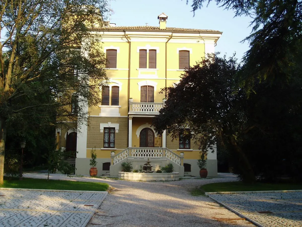 B&B Villa Albarelli San Polo dʼEnza in Caviano