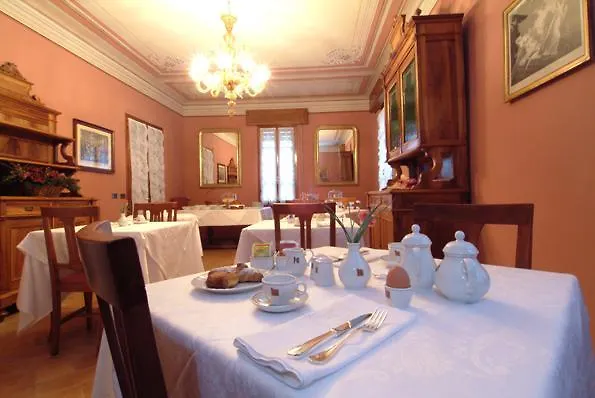 B&B Villa Albarelli San Polo dʼEnza in Caviano Italia